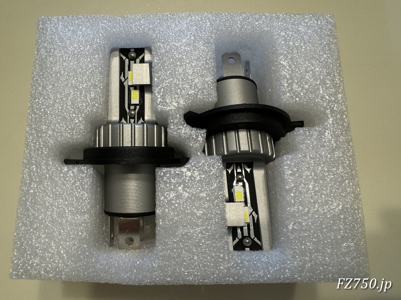 FZ750 ヘッドライト LED H4バルブ交換（Briteye社製 進化モデル） - FZ750.jp