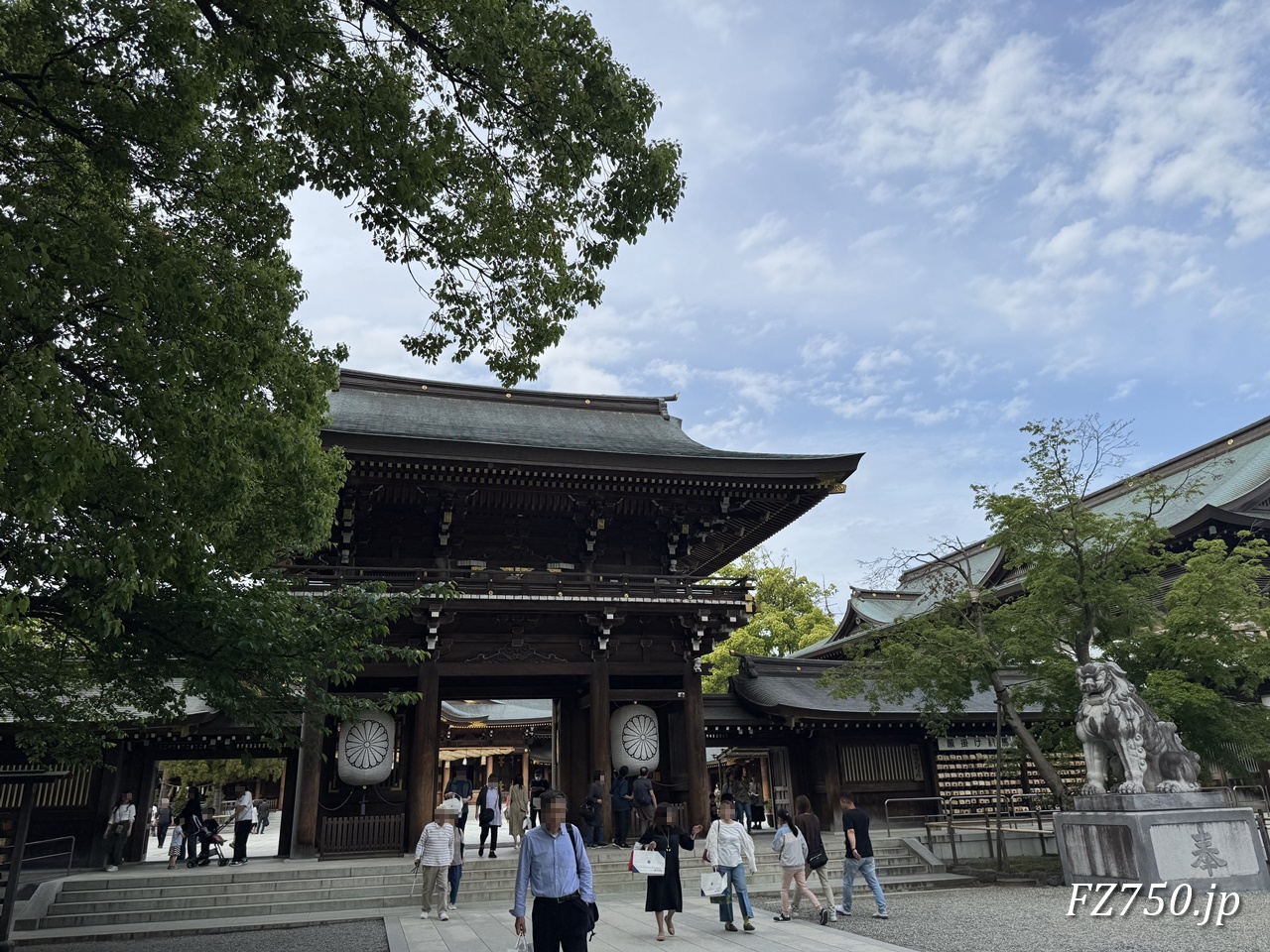 寒川神社の神門