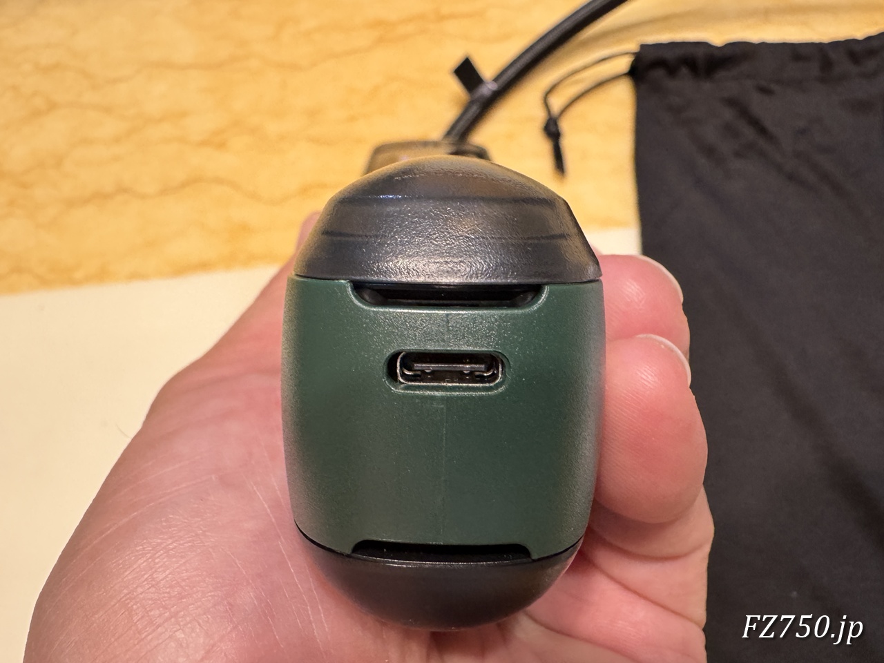 EasyPump本体のUSB-Cコネクタ