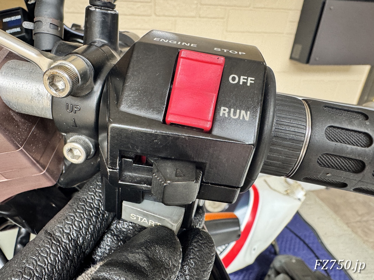 FZ750のスタートスイッチは正常に使えるようになった