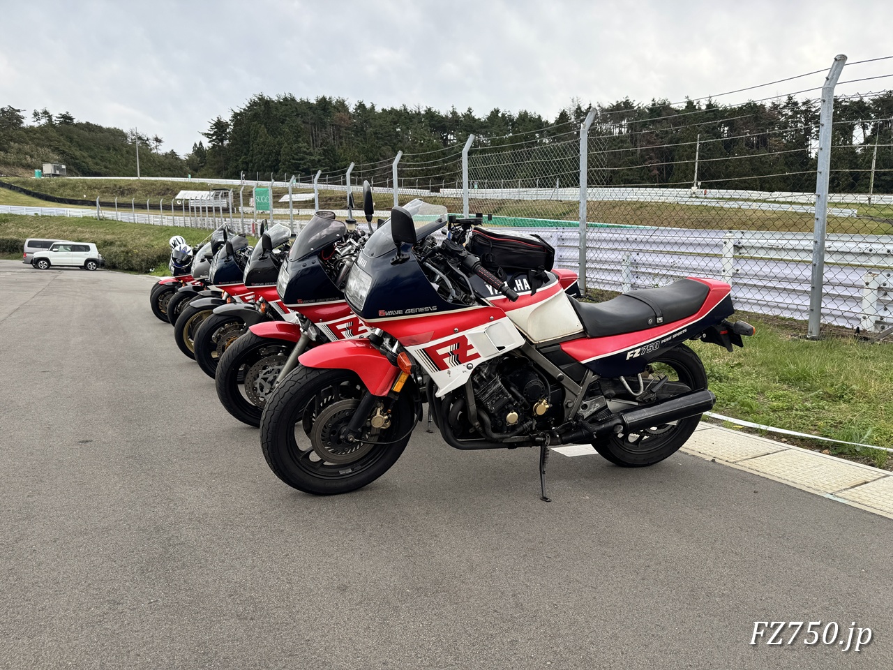 FZ750整列写真(その2)@スポーツランドSUGO|My Yamaha Motorcycle Day 2025