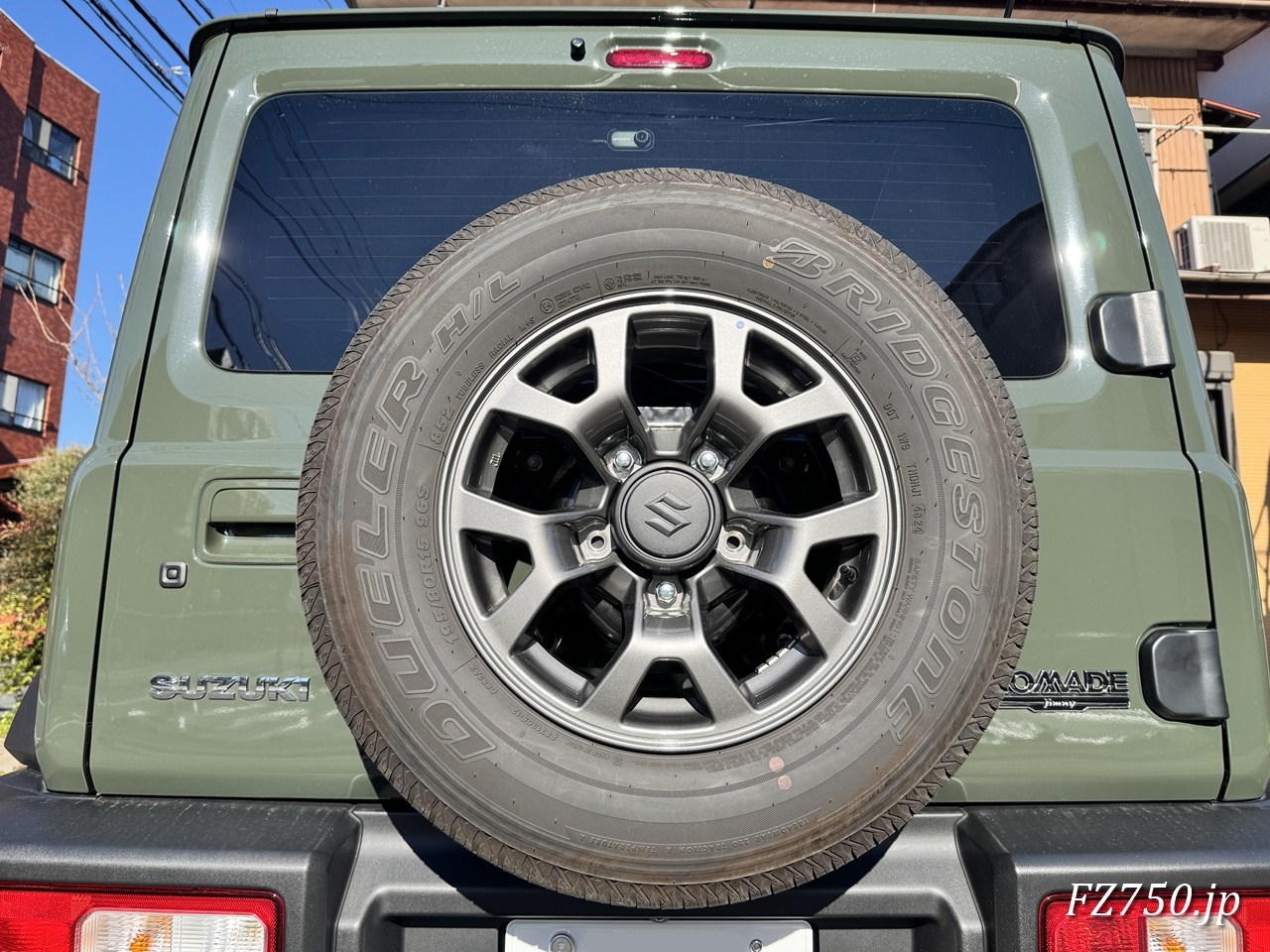 ジムニーノマドに純正ホイールを背負わせるなら、センターキャップは必須！