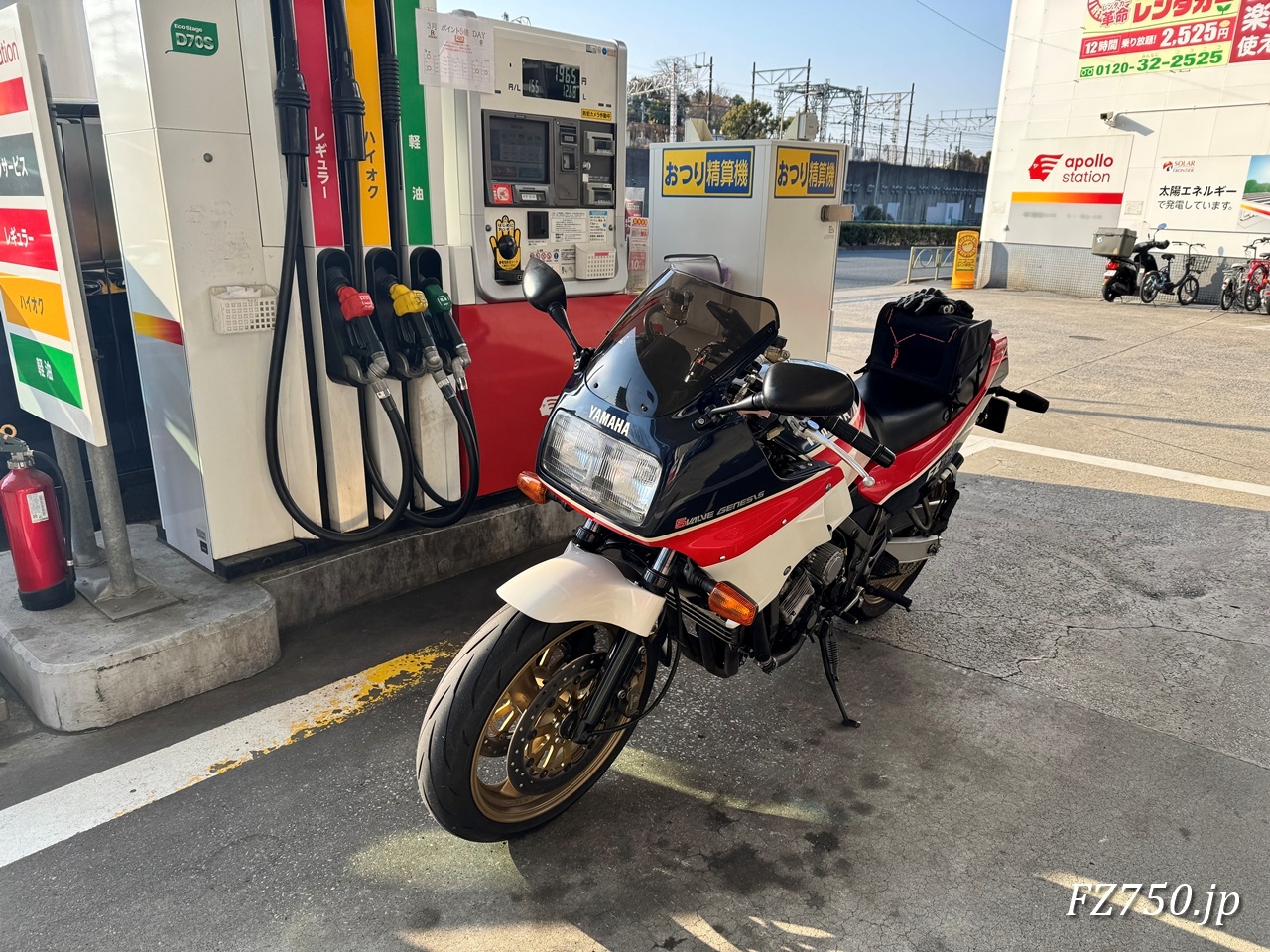 近所のガソリンスタンドでは会員価格で155円/L。最近のガソリン価格を考えるとかなり嬉しいですね