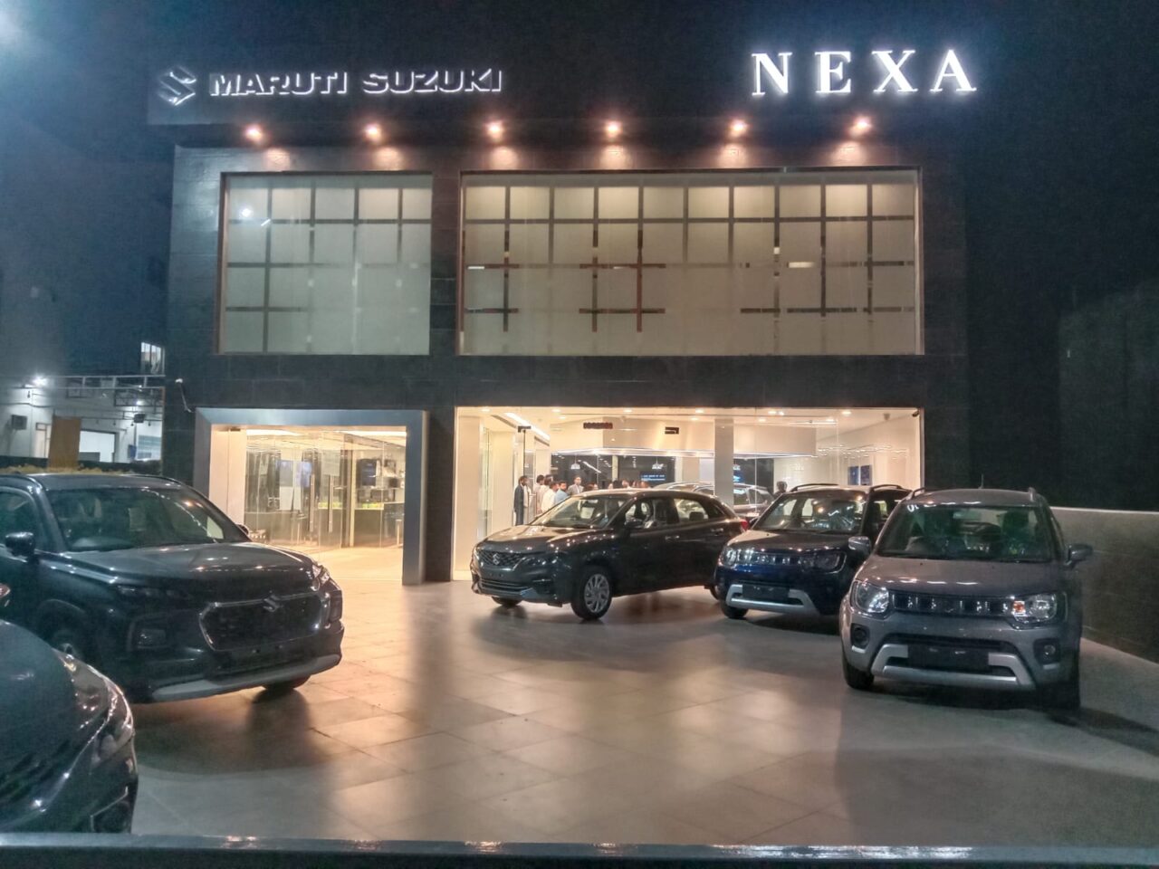 MULTI SUZUKI NEXAにはジムニーの姿はない