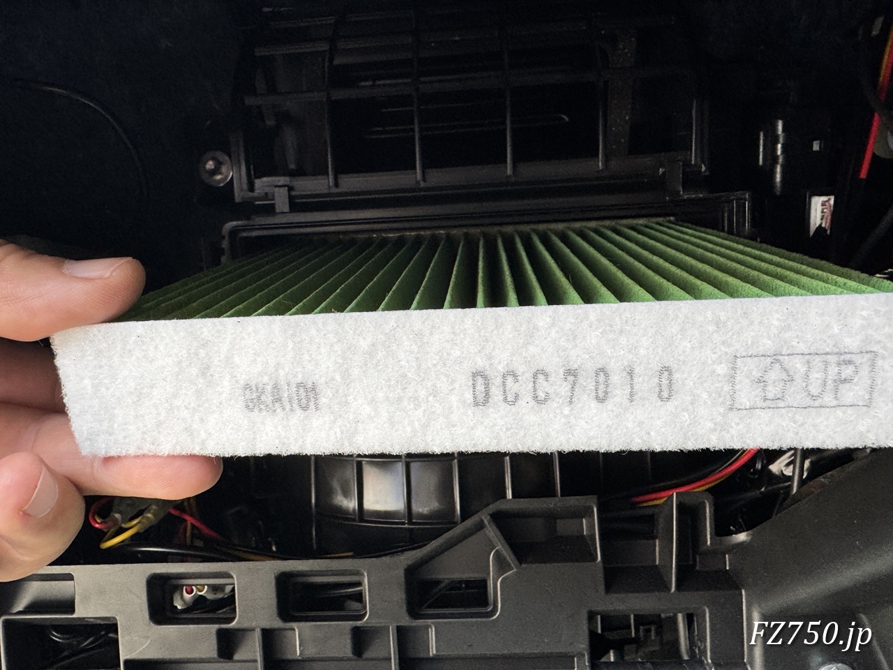 DENSO DCC7010をジムニーノマド(JC74W)に取り付ける